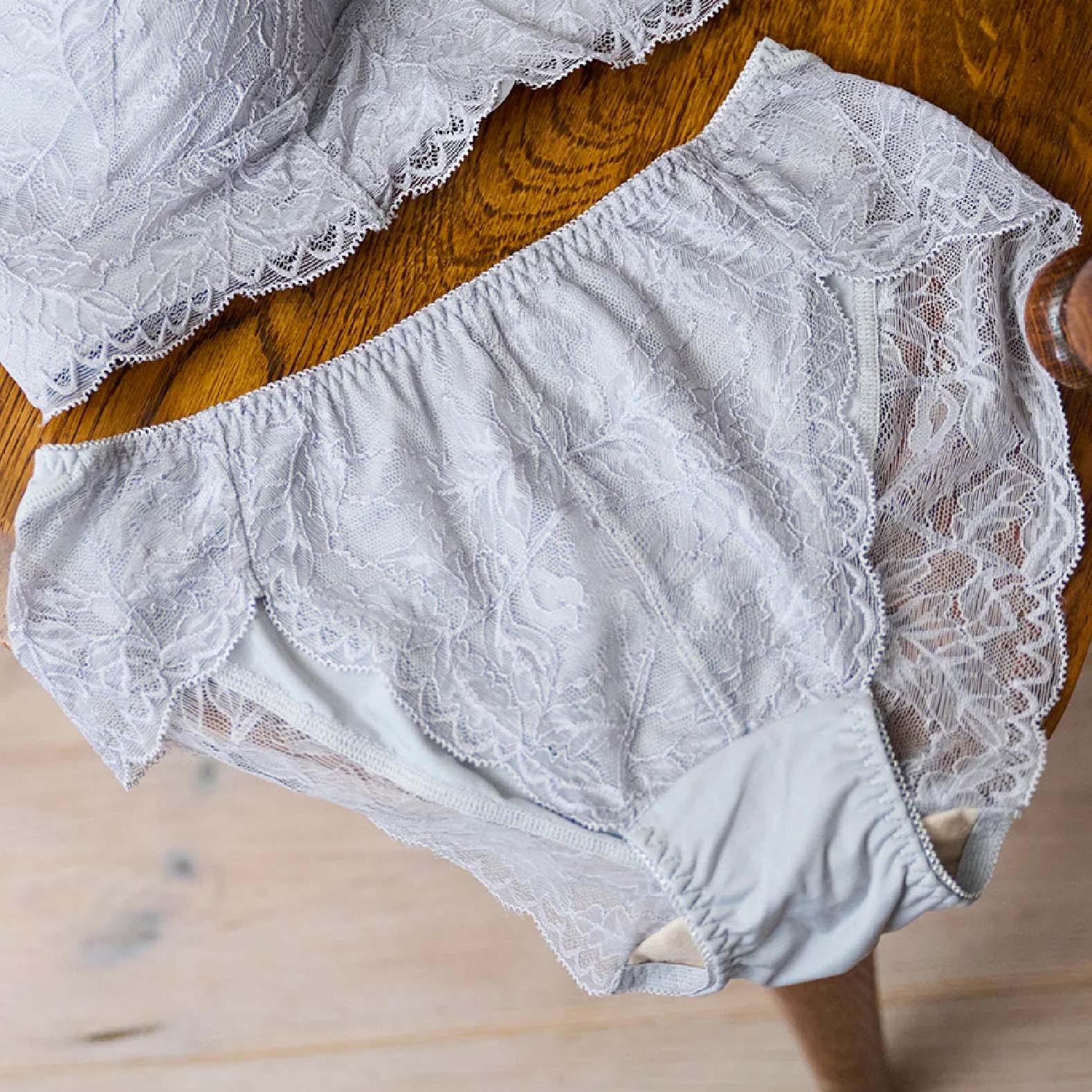 ピタッとブレないブラペアショーツ