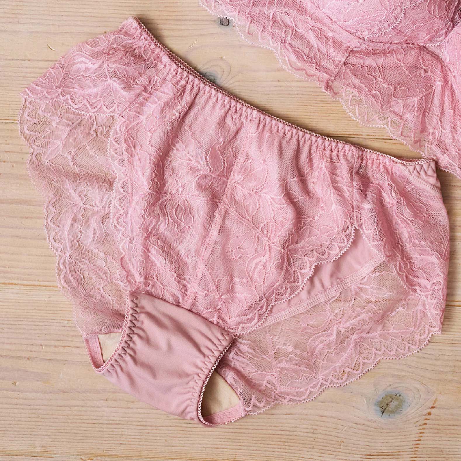 ピタッとブレないブラペアショーツ